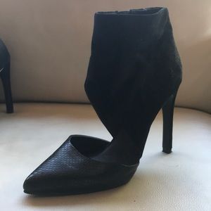 Steve Madden stiletto booties 6.5